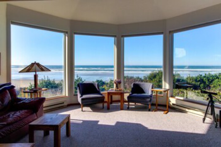 Photo of Lands End House