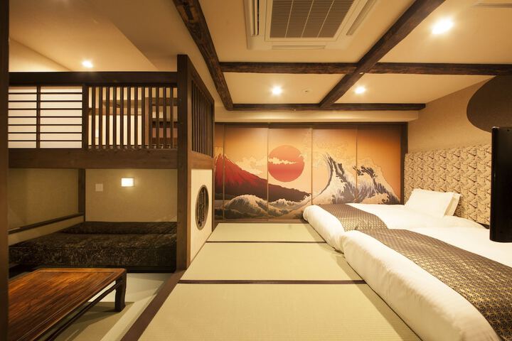 Room 16 of 74
