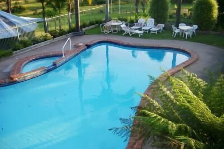 Pool 2 of 7