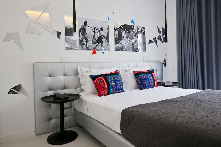 Room 14 of 48