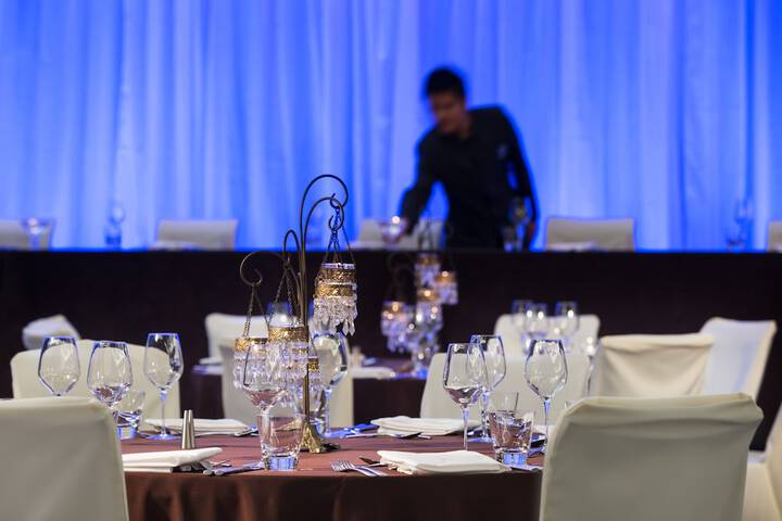 Banquet hall