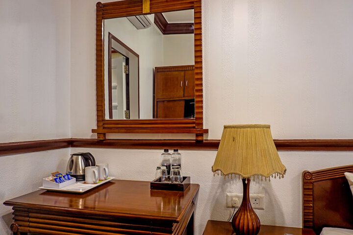 Room 10 of 109