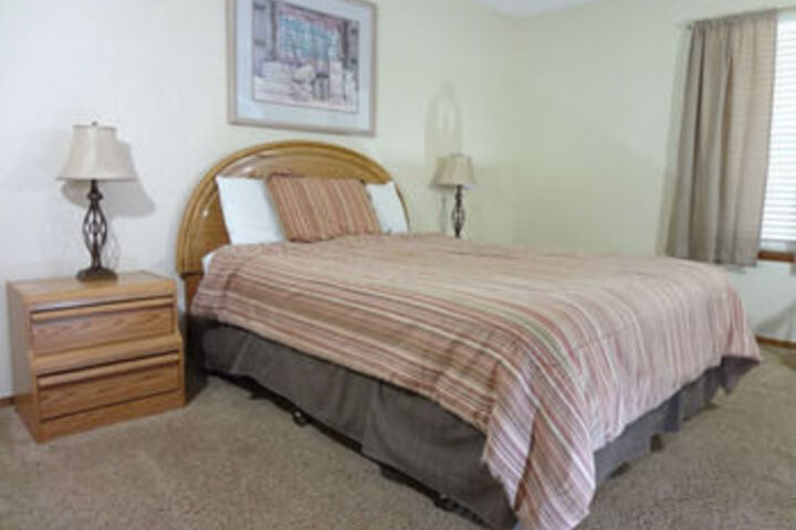 Room 28 of 105