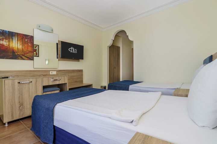 Room 10 of 62