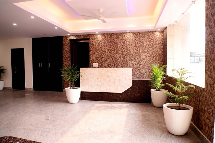 Hotel Interior 6 of 25