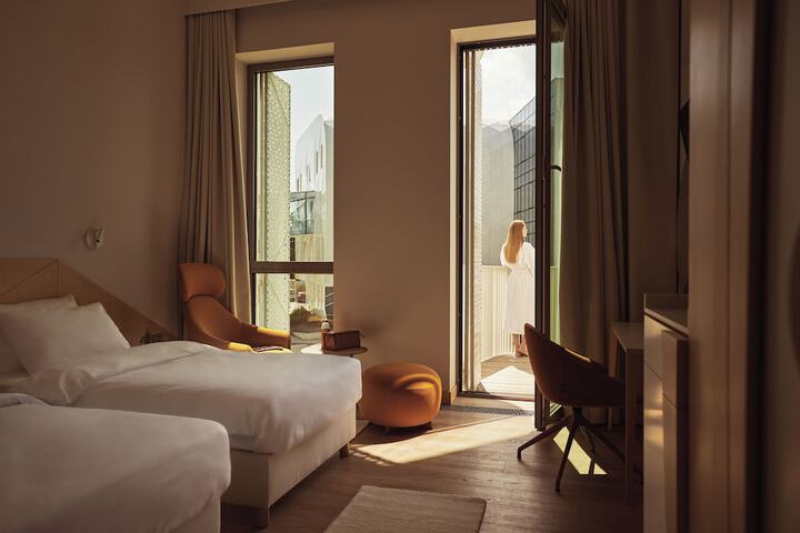 Room 3 of 31