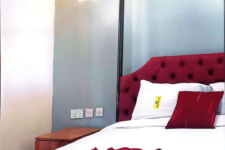 Room 12 of 24