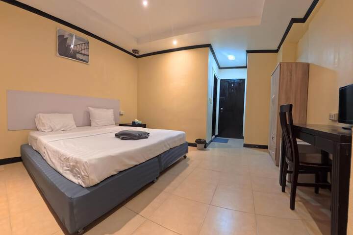 Room 6 of 29