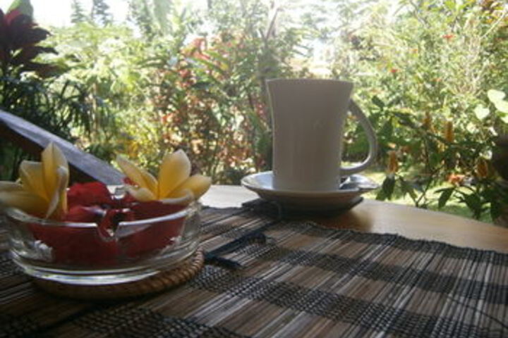 Lounge 7 of 23