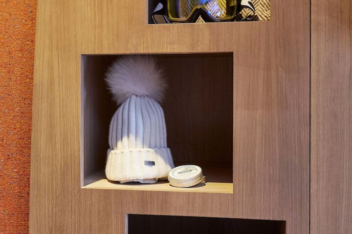 Room amenity