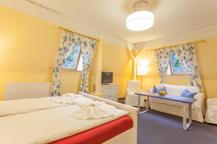 Room 15 of 51