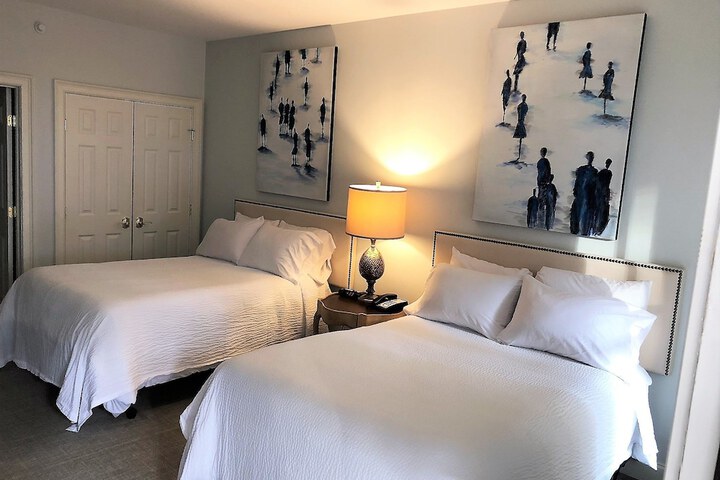 Room 10 of 51