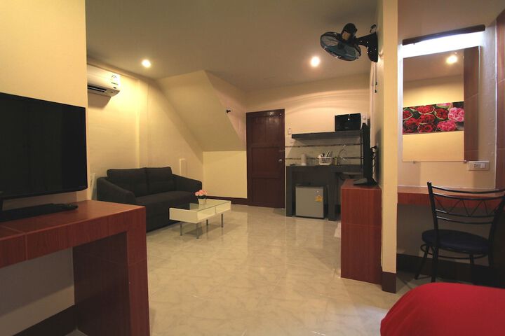 Room 9 of 31