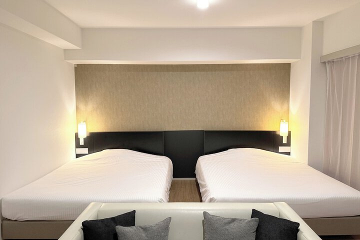 Room 26 of 84