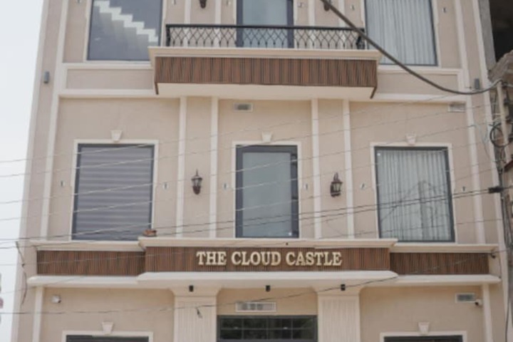 Hotel Cloud Castle Ludhiana