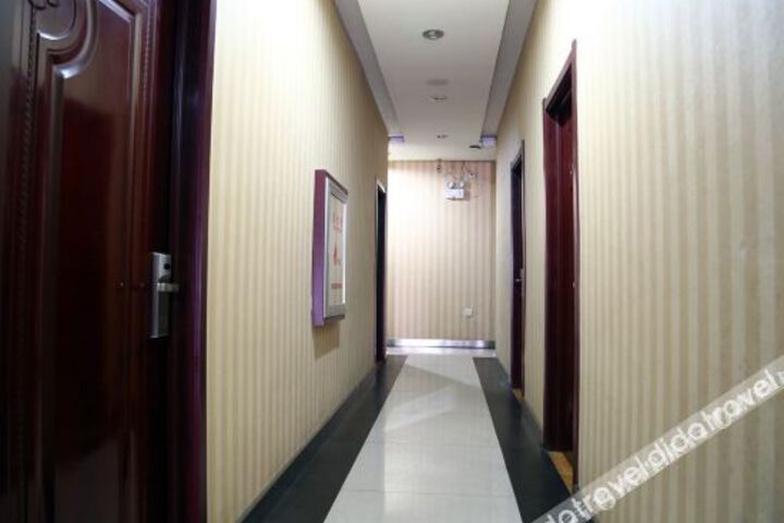 Hotel Interior 4 of 10