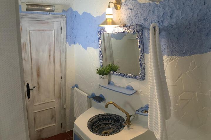 Room 41 of 120