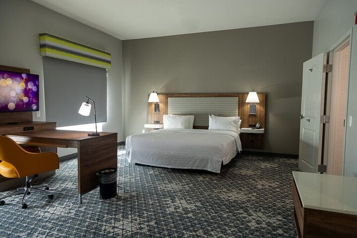 Room 8 of 31