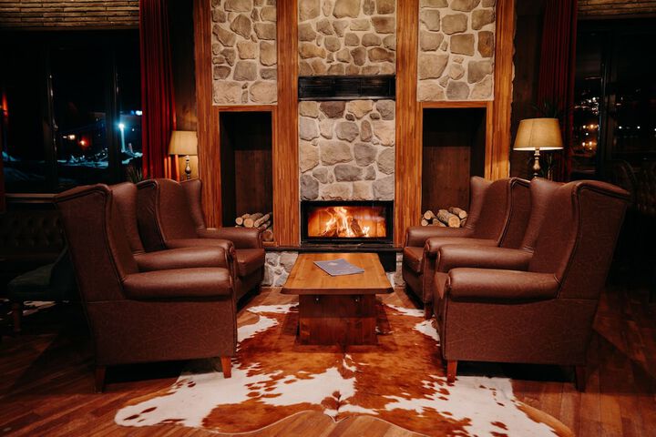 Lounge 100 of 120