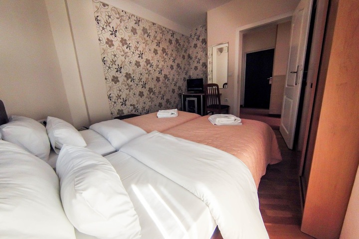 Room 29 of 64