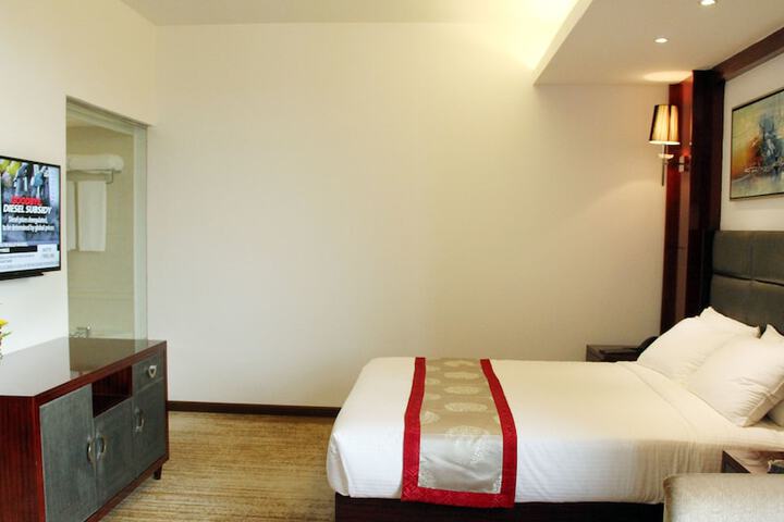 Room 19 of 47