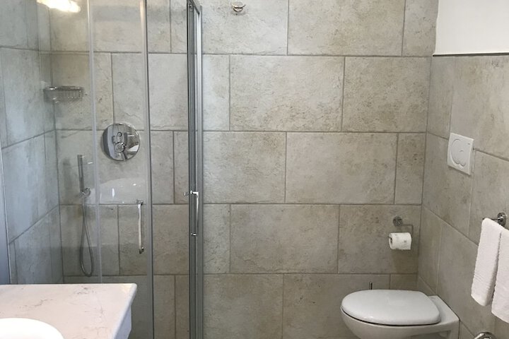 Room 17 of 52