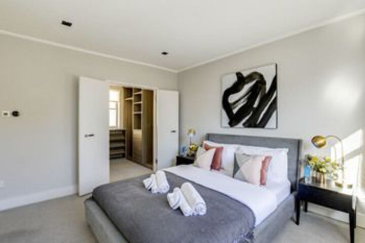 Room 15 of 23