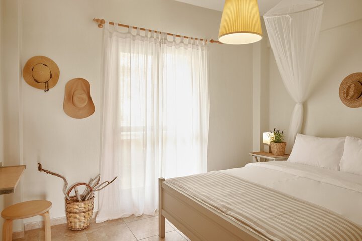 Room 9 of 64