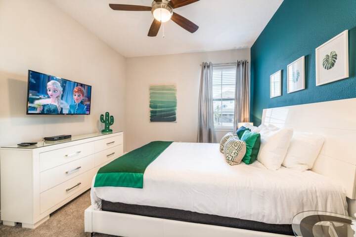 Room 3 of 40