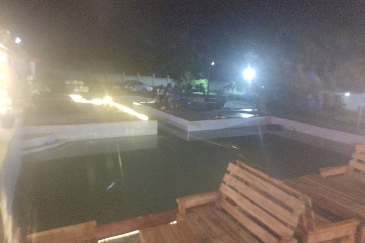 Pool 16 of 42