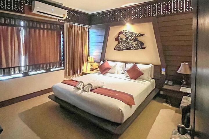 Room 21 of 76