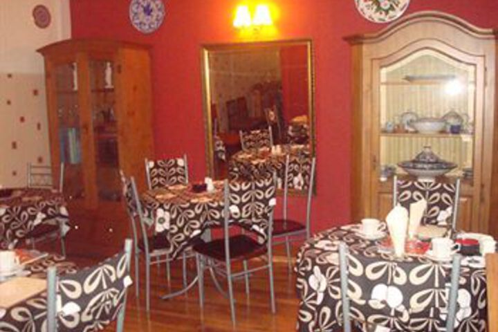Dining 16 of 16