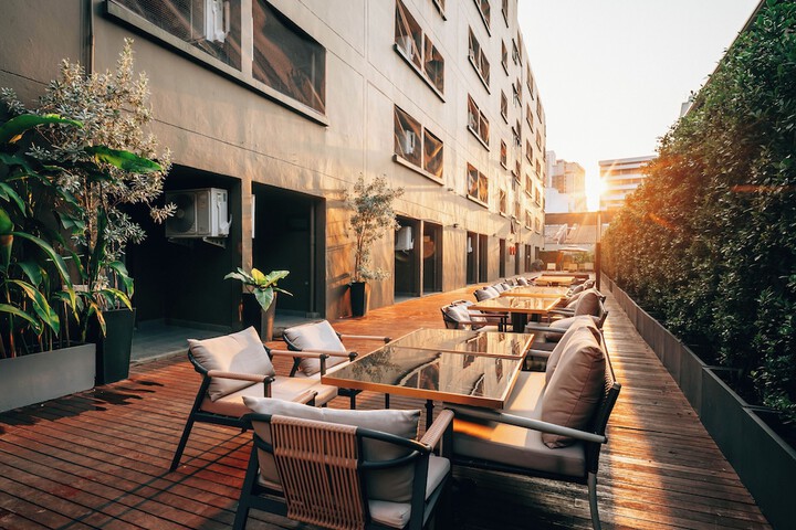 Sundeck 91 of 96