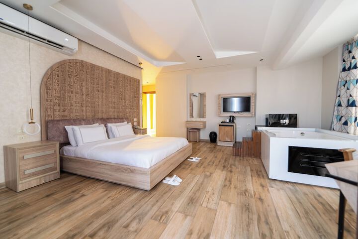 Room 32 of 109