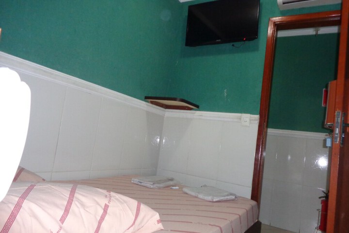 Room 26 of 52