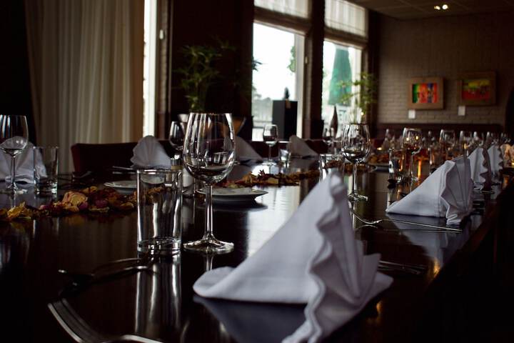 Dining 25 of 31