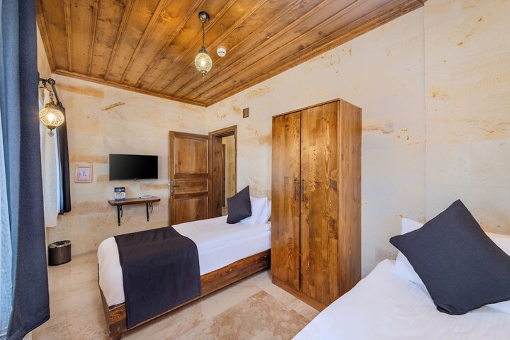 Room 5 of 67