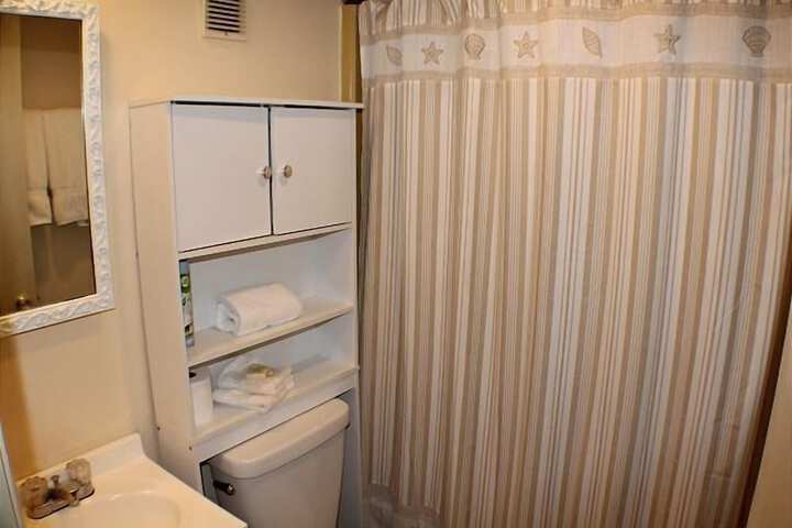 Room 16 of 29