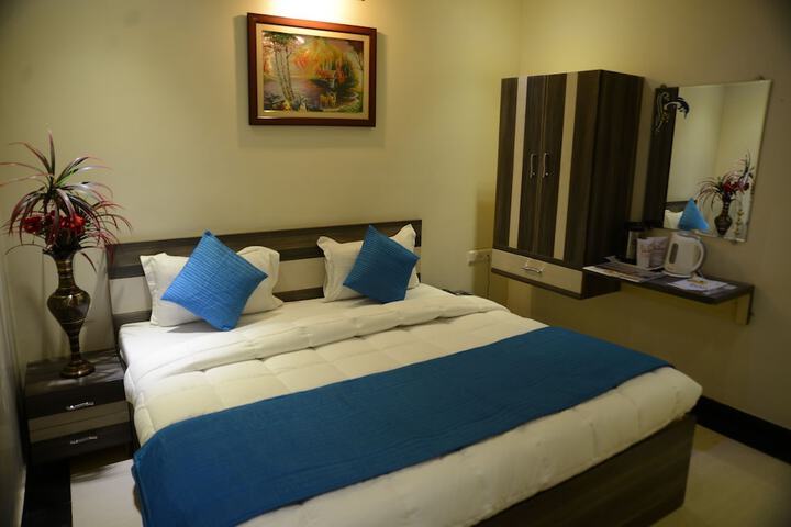 Room 15 of 57