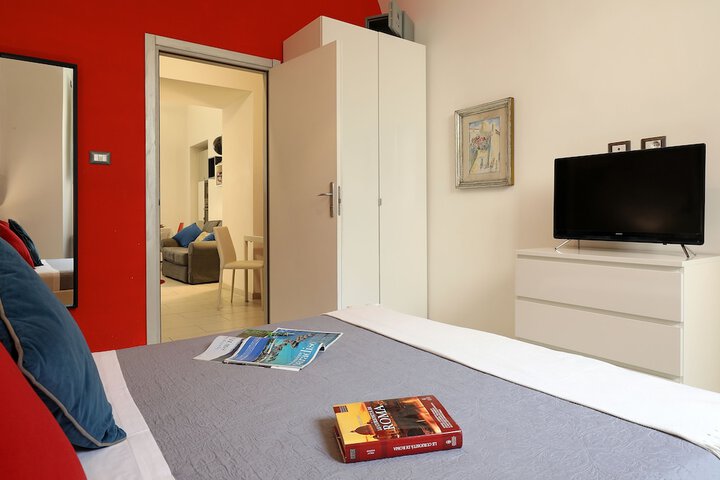Room 30 of 84