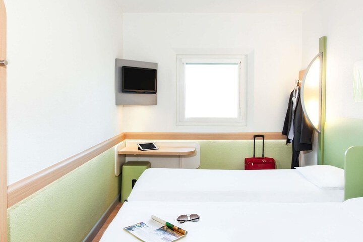 Room 21 of 31