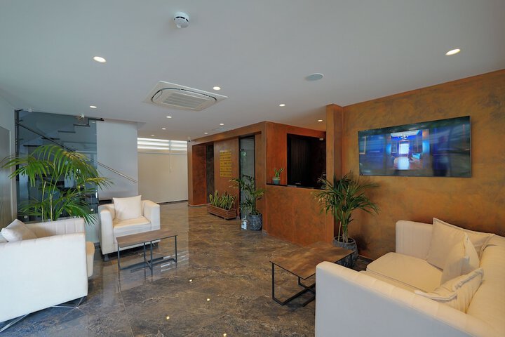 Hotel Interior 9 of 171