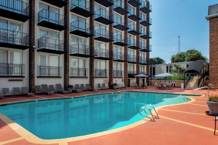 Hotel with Pool