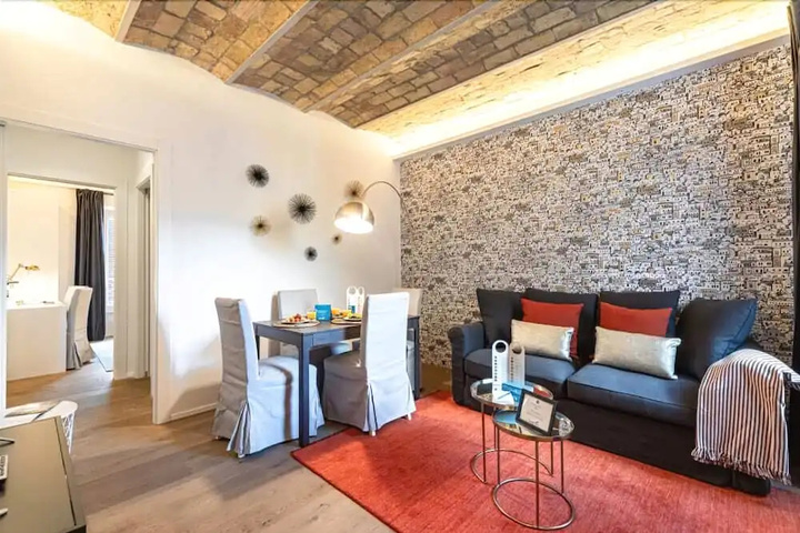 Room 3 of 13