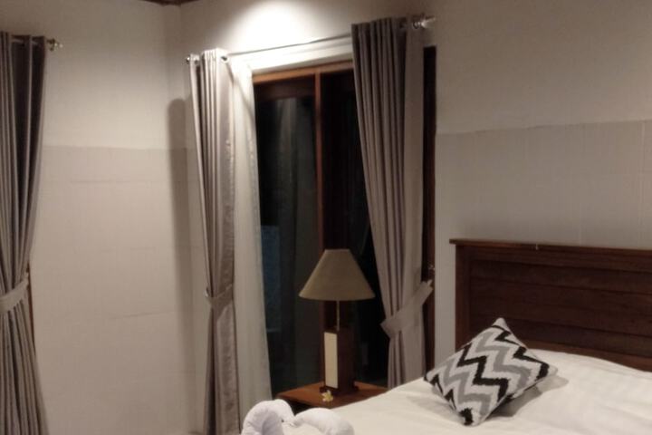 Room 7 of 56