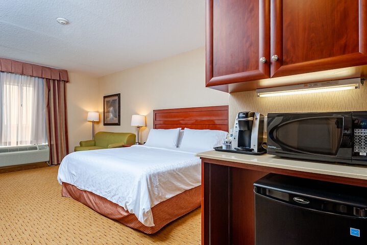 Standard | King Bed (16 of 19)