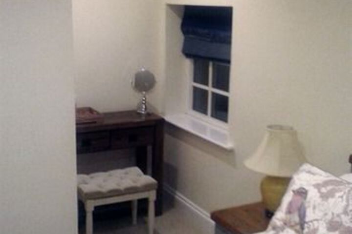 Room 16 of 18