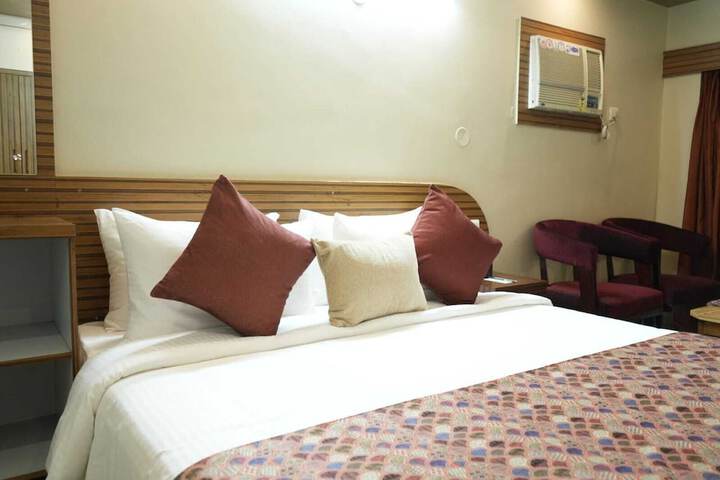 Room 5 of 55