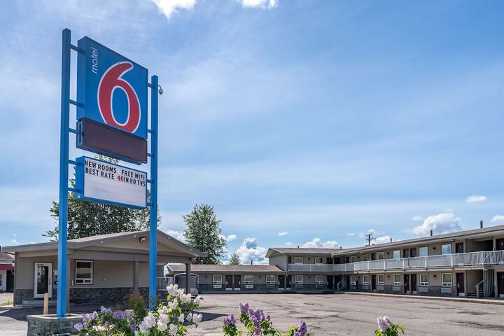 Motel 6 Fort Nelson BC in Fort Nelson, BC