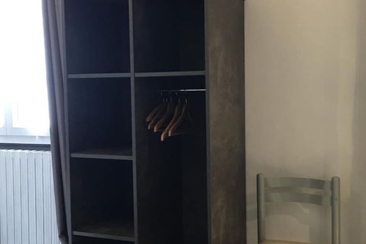 Room 12 of 40